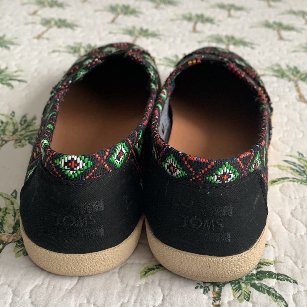 Aztec print Tom’s - Picture 3 of 4